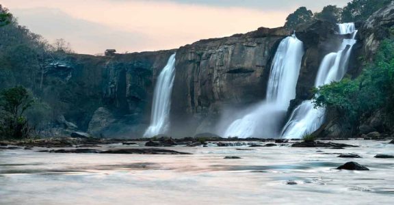 Munnar, Athirapally 3 days Tour Package(COK002)