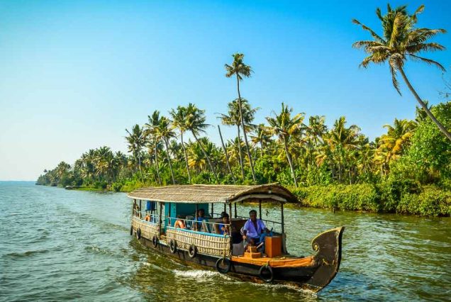 Kumarakom-Alleppey-Cochin 3 Day Tour Package(COK005)